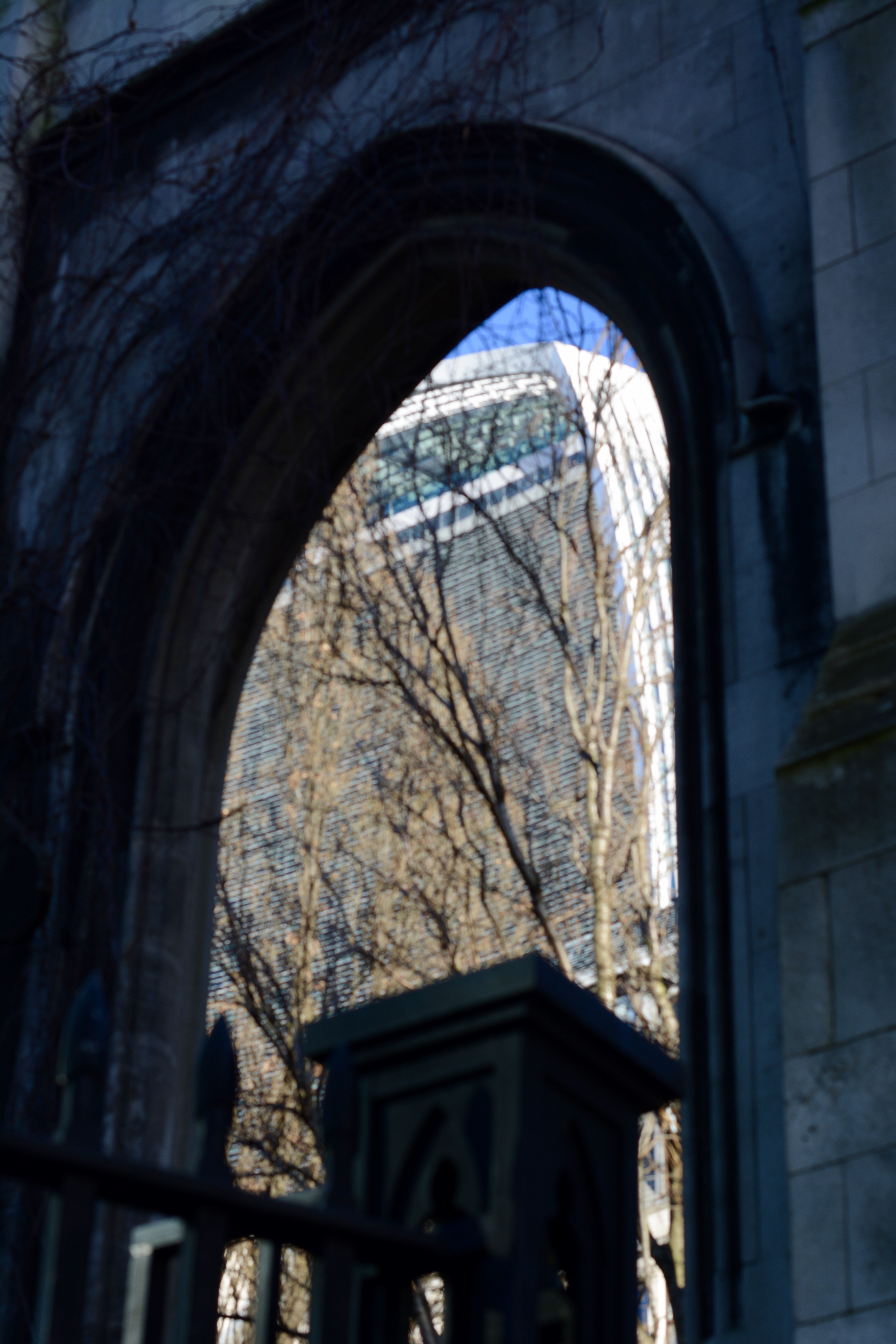 Walkie Talkie seen from St Dunstan-in-the-East